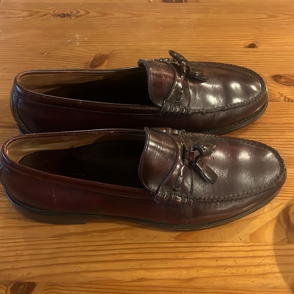 VTG HANOVER Men's leather Burgundy Tassel Loafers Slip Ons Size 11 D/B USA - Picture 2 of 12